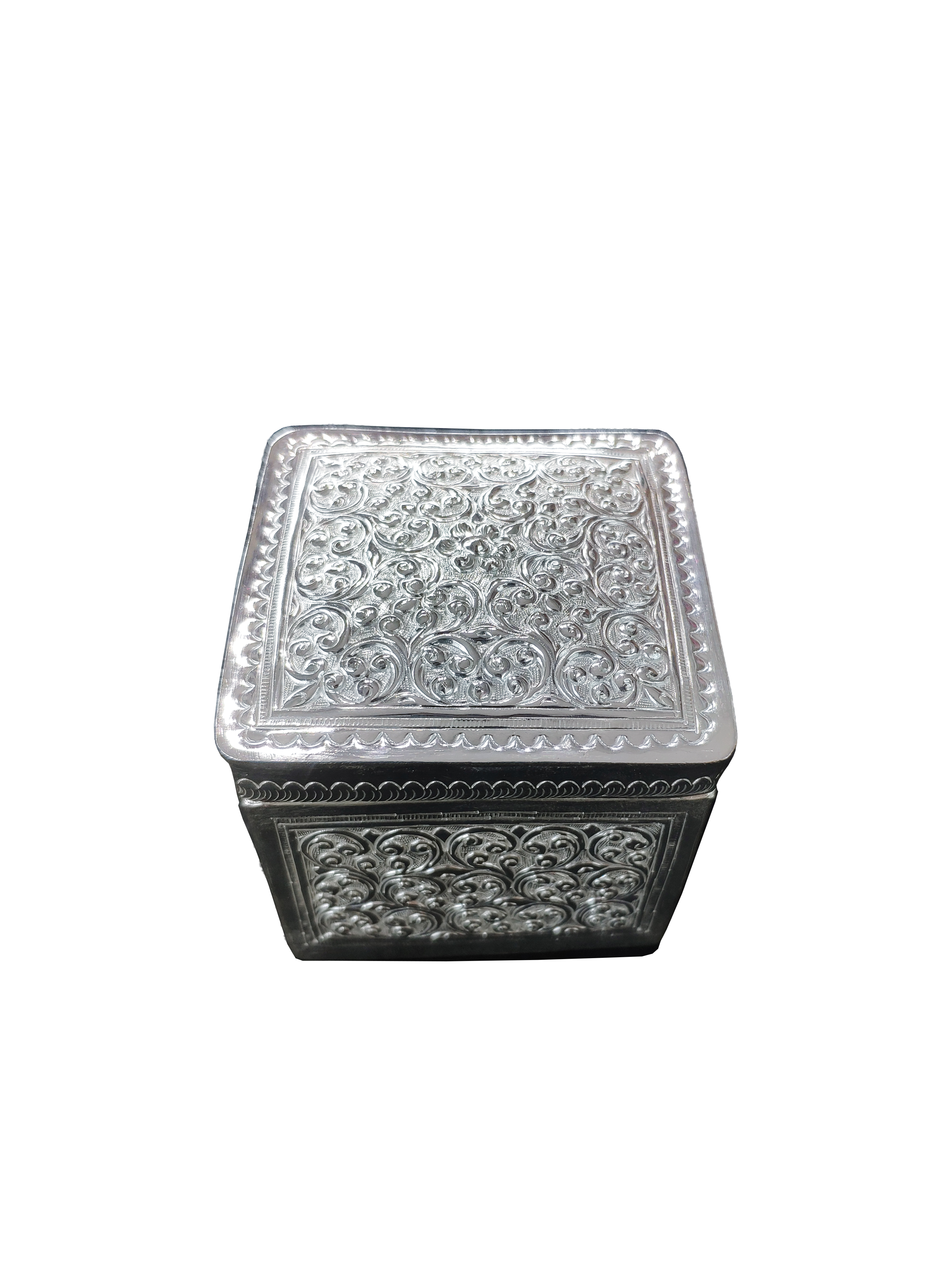 စတုရန်းဘူး (Square Box)