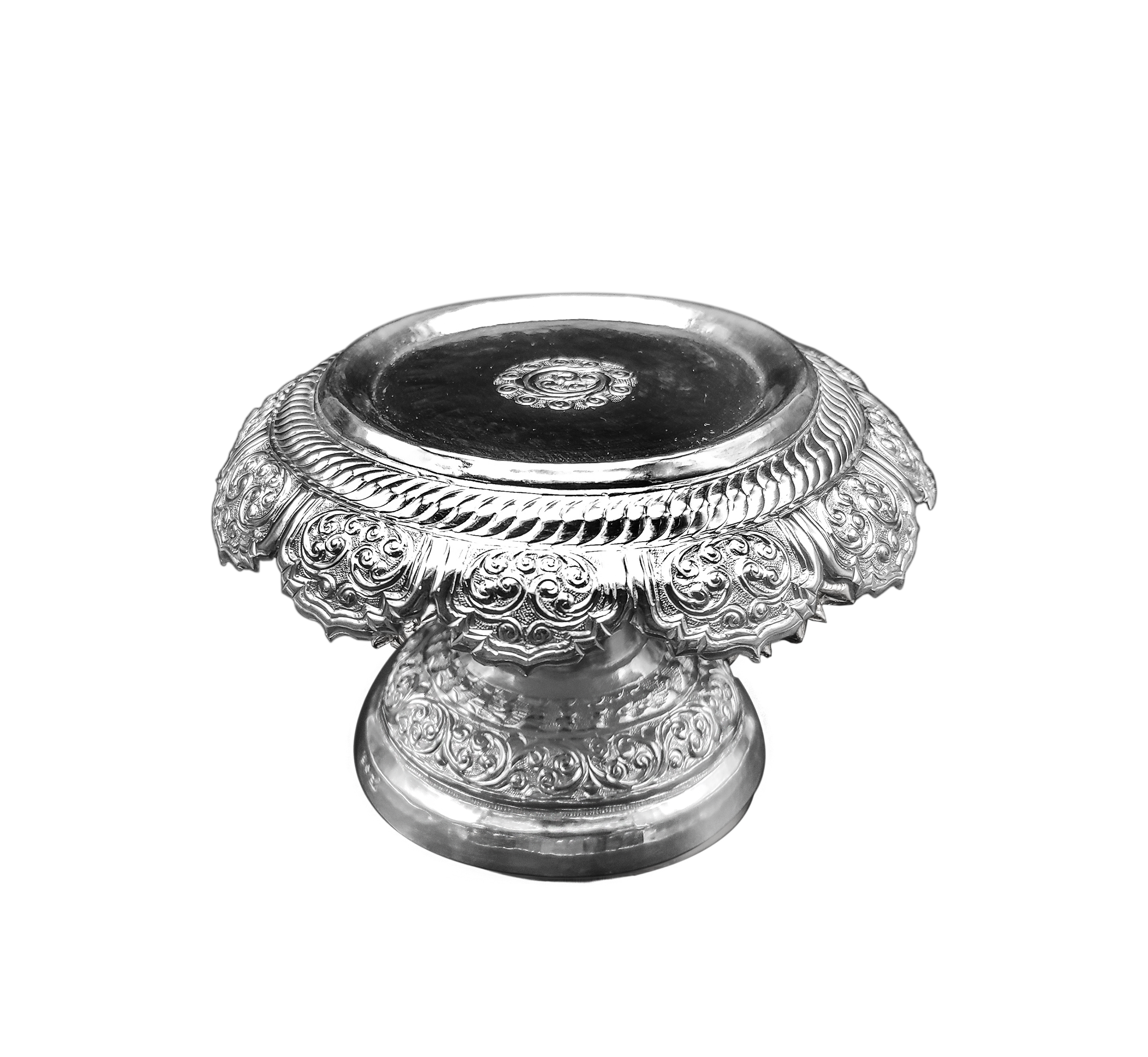 ကလပ် (Tray with stem)